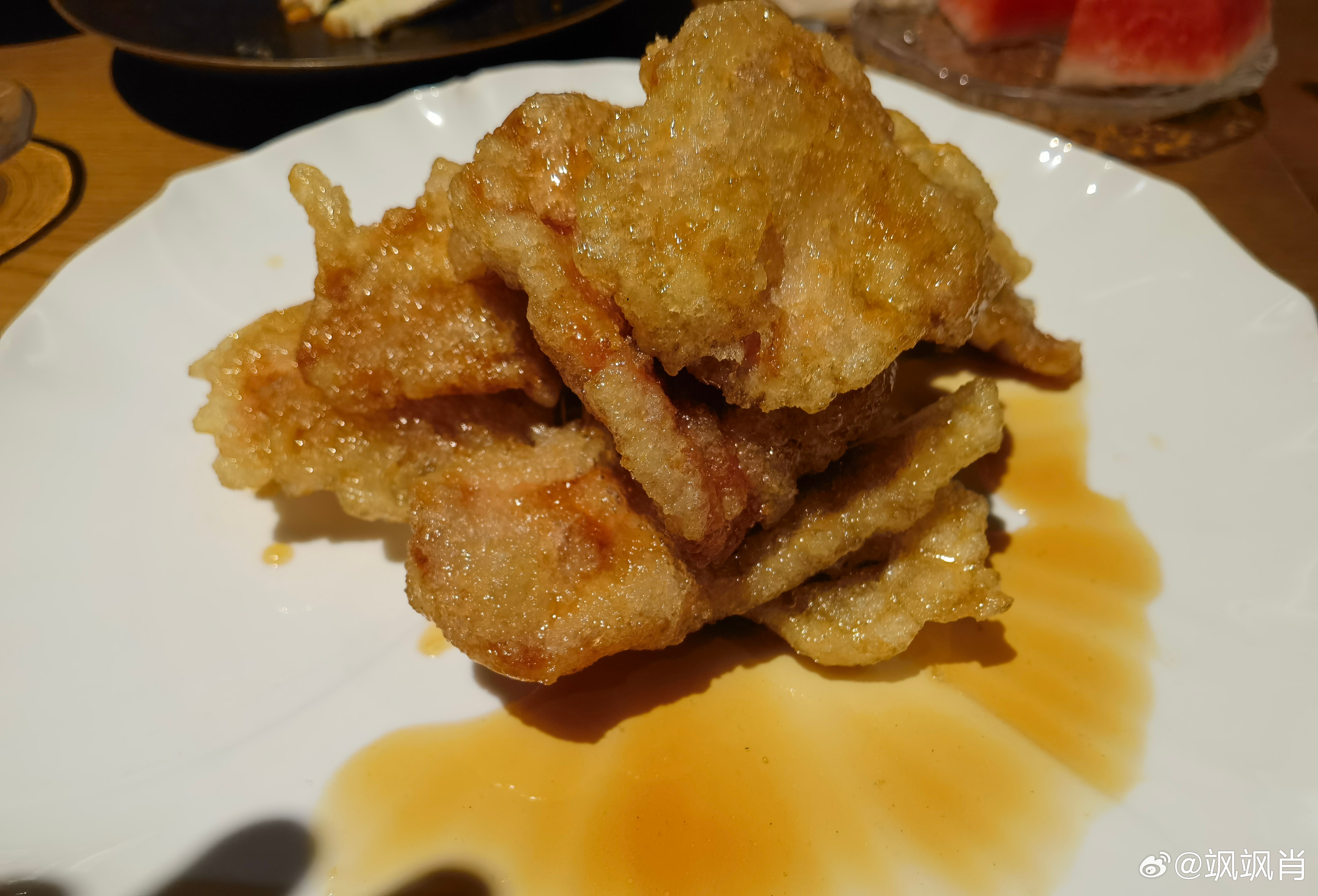 立冬 今日立冬，别忘了吃饺子。到了周五，市场有些犹豫很正常，毕竟外围市场不太稳定