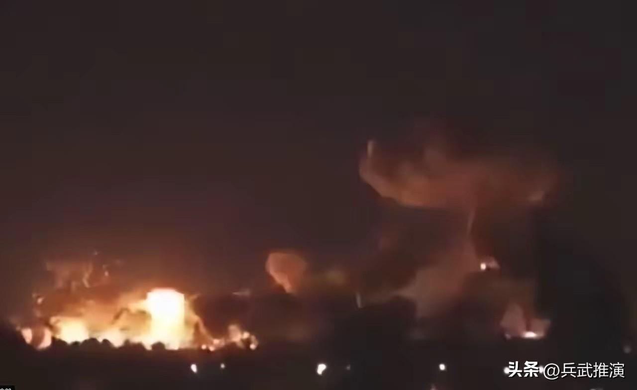 2月27日，巴基斯坦空袭塔利班总部，当场炸死200名武装人员，最高首领阿洪扎达生