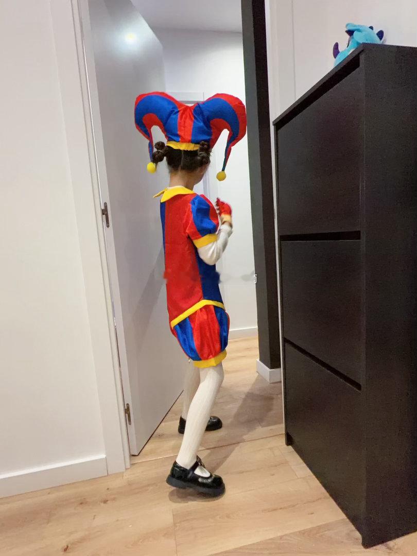 十分兴奋的Pomni ​​​