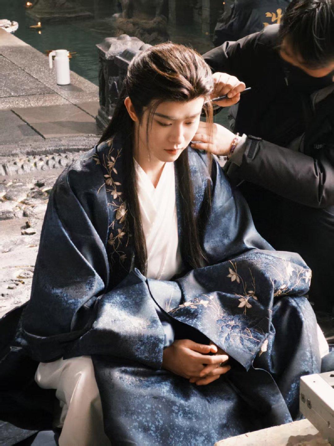 田嘉瑞千字长文告别角色田嘉瑞超长小作文告别月鳞绮纪 谁被田嘉瑞的真诚狠狠戳中了！