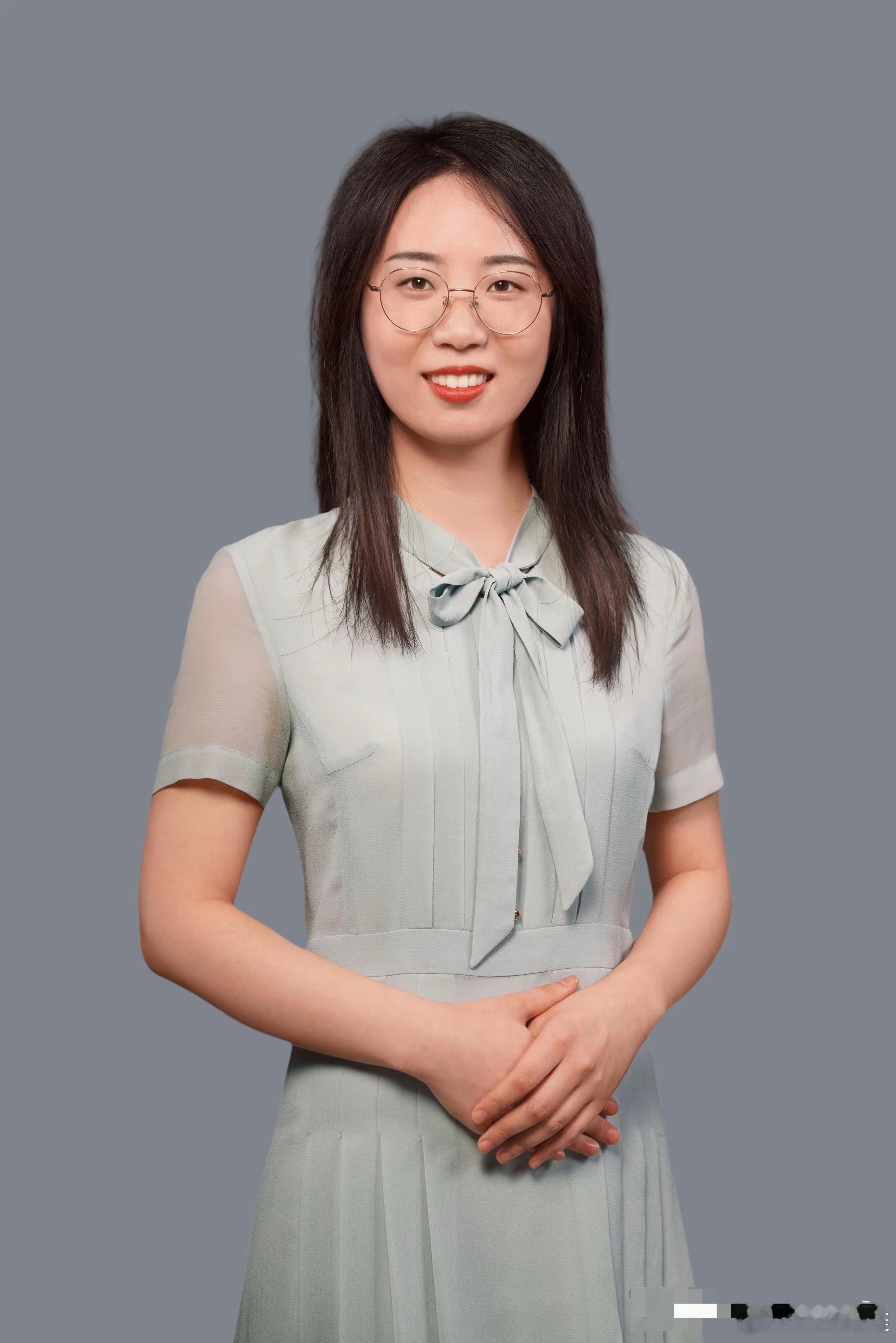 武大青年博导曾梦琪，近期卷入实名举报风波。举报人是武汉大学付磊教授的两个女儿，姐