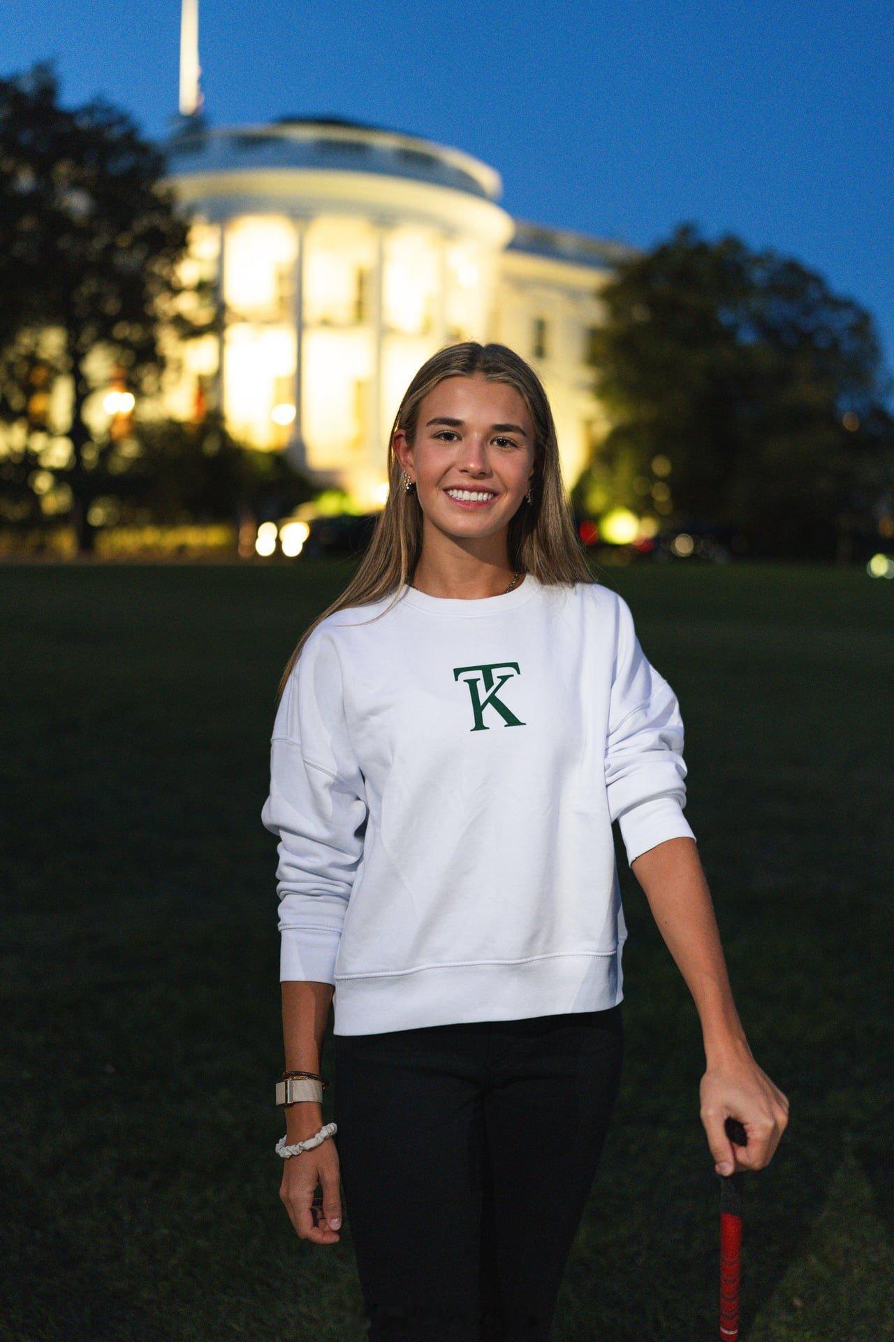 川普的孙女Kai Trump推出自己的时装品牌。线上网址：Kaitrump.sh