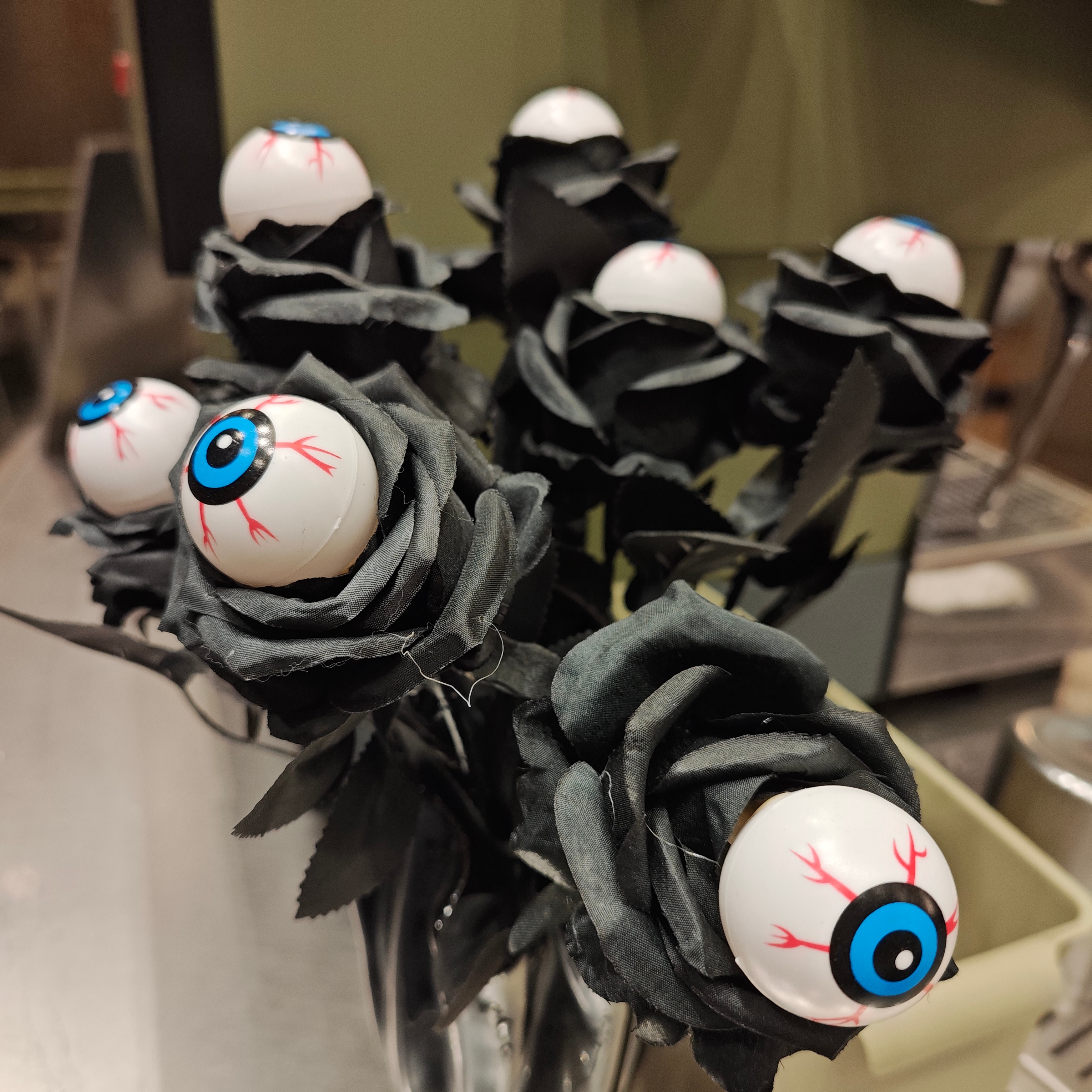 ChatGP禁止提供专业医疗法律财务建议从“全面禁止”到“专业开放”，可能是更可