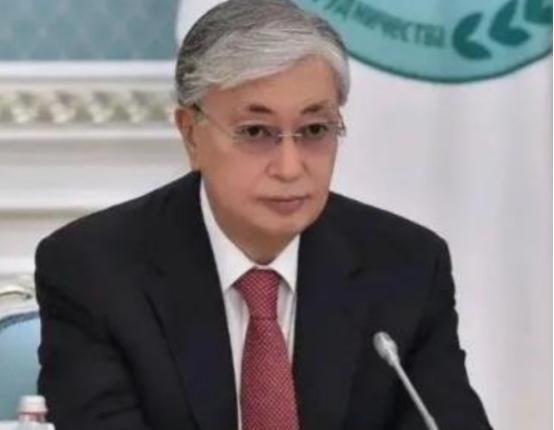 苏联为什么斗不赢美国？你以为是苏联输给了美国，实际上不是苏联斗不过美国，而是斗不