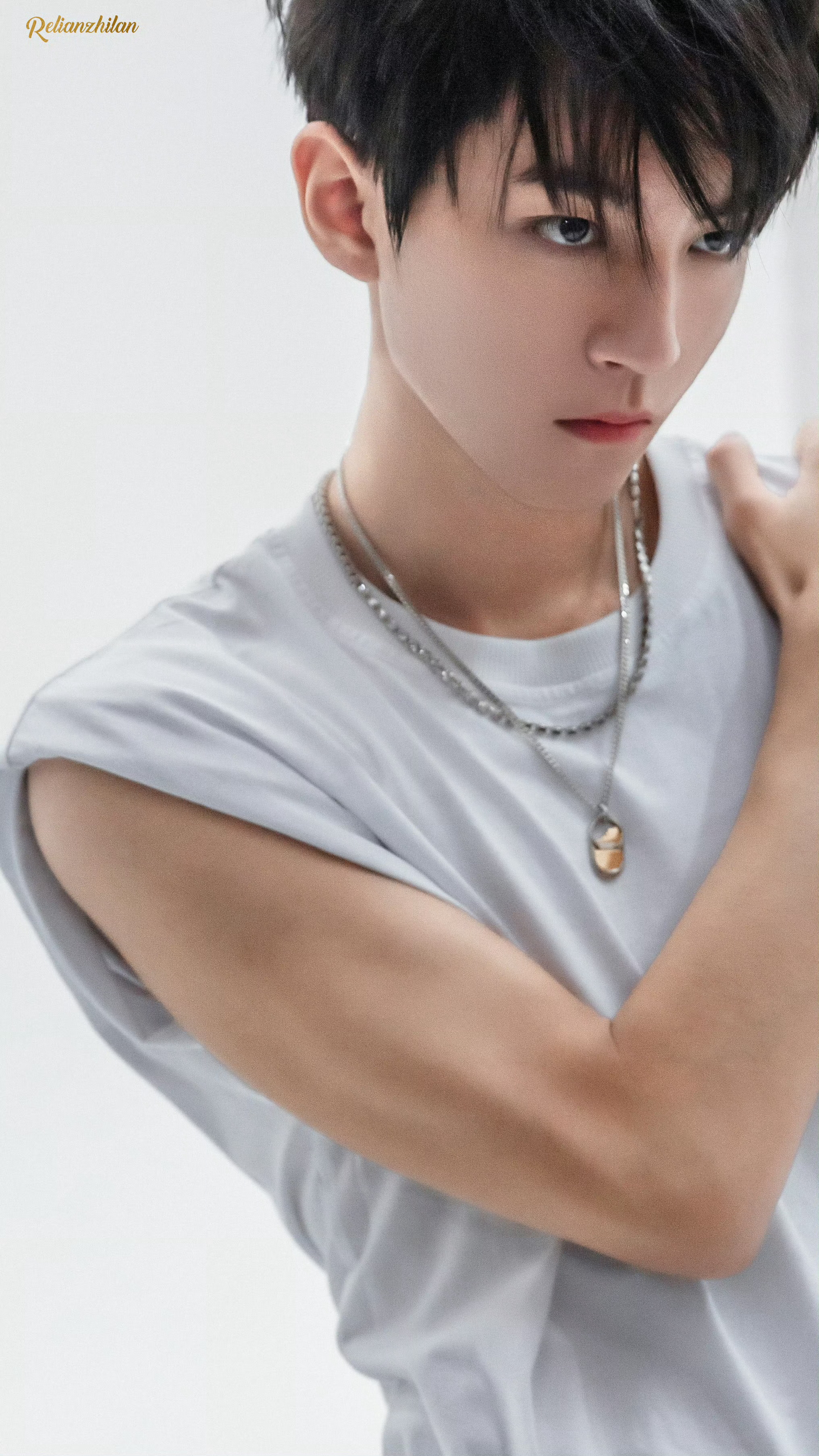 王俊凯  没有人能心情平静地看完这组图，没有人🔞 