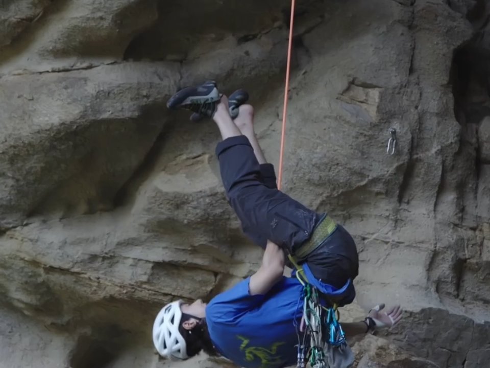 王一博纯爷们，真的看了预告太燃了，这种真的是旺盛的，真实的生命力，看着看着我都要