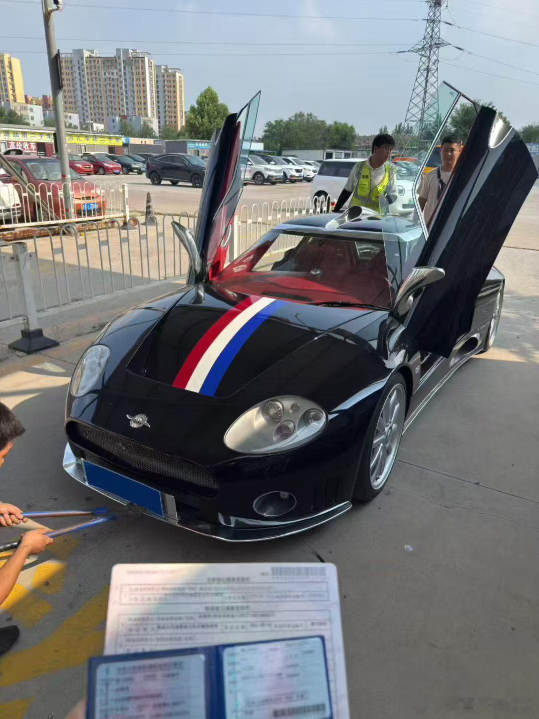 世爵C8   纯手工打造，14年3000多公里，当年上路五六百万的纯手工打造荷兰