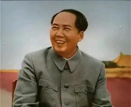 杨开慧好友李淑一获赠毛主席诗词，提出一个请求，毛主席：公事公办

“我失骄杨君失