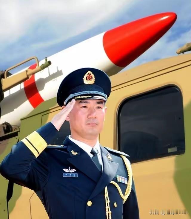 中国火箭军坐拥近4000枚导
弹战备时7分钟可打击亚太关
键节点
从第二炮兵发展