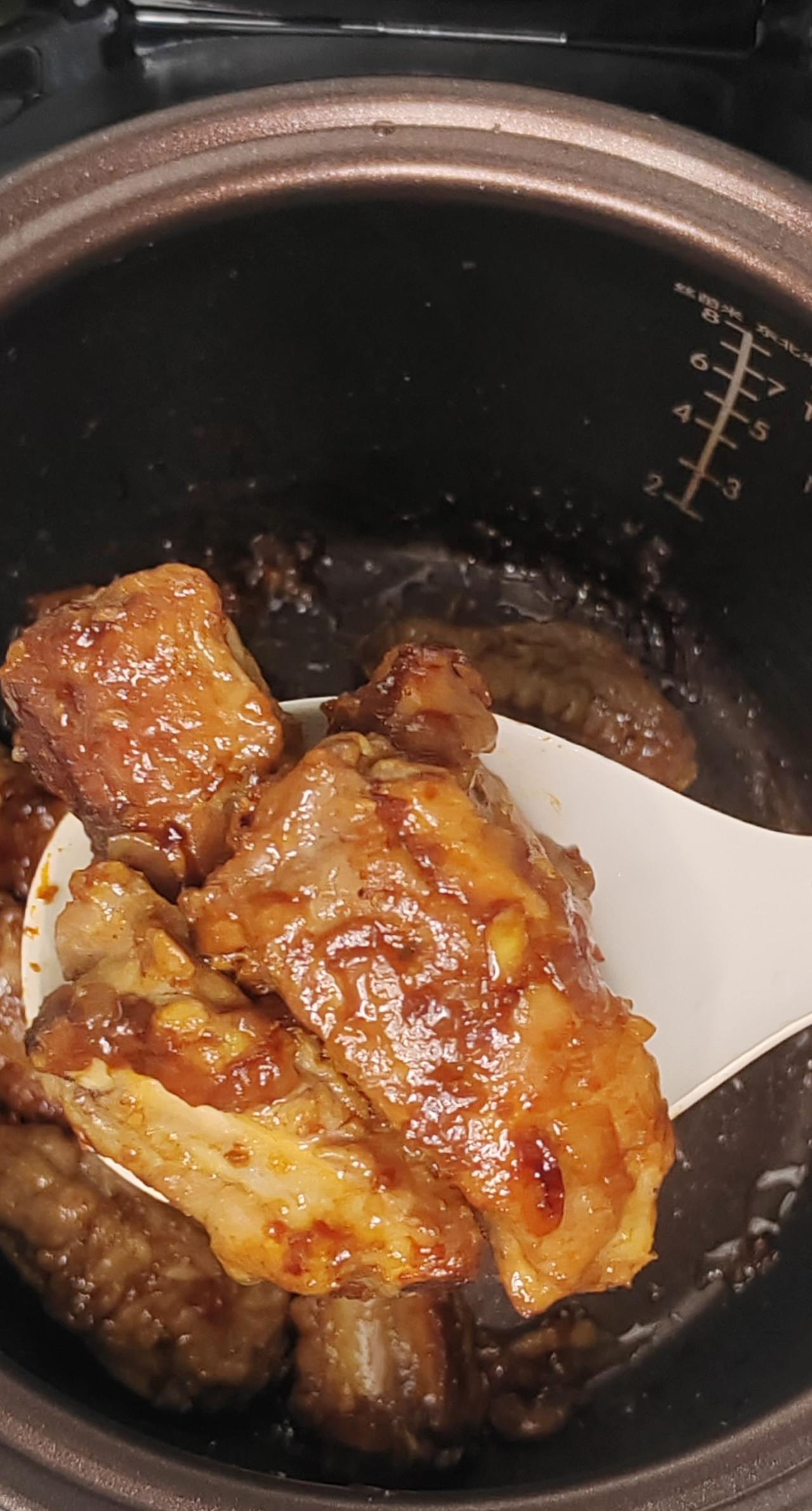 🍚用一个电饭锅就能搞定的低卡减脂餐！葱香排骨真的绝了，做法简单到离谱，手残党也