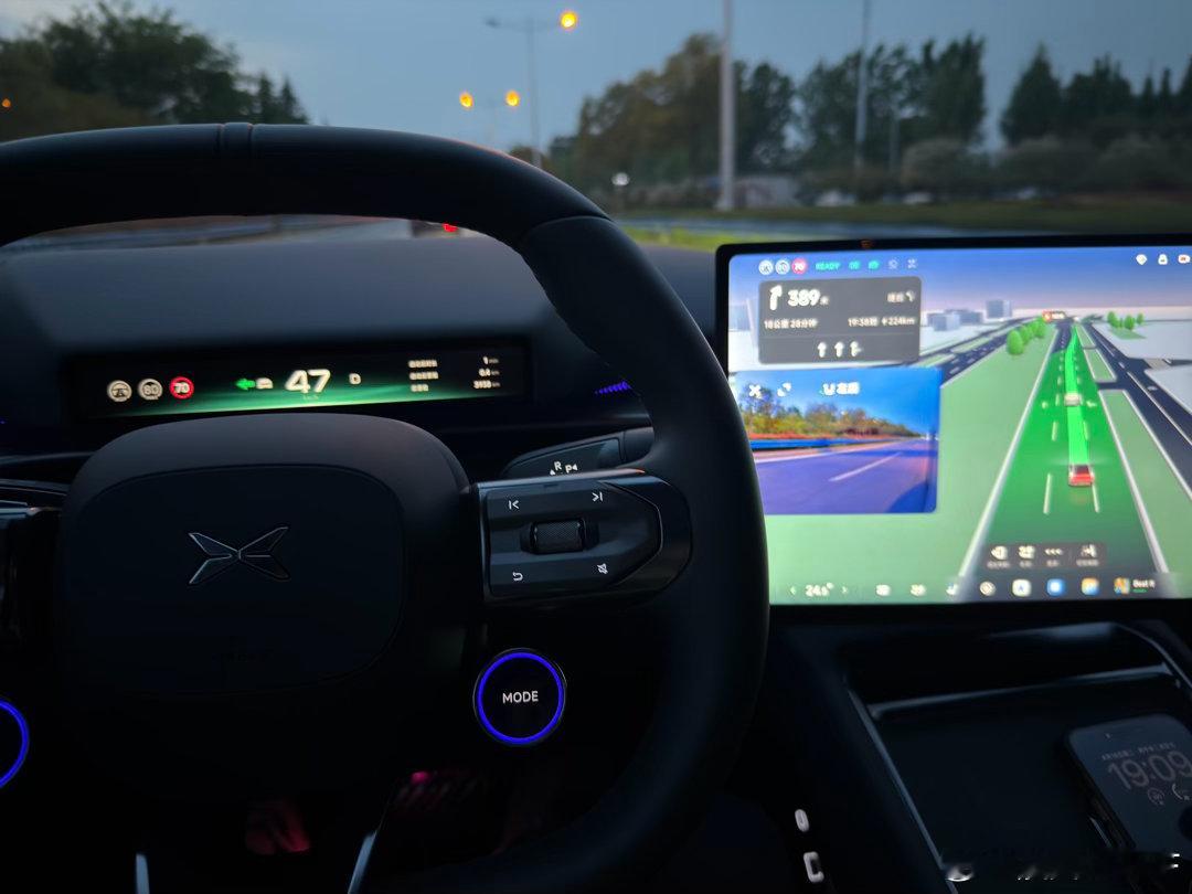 转向摄像头对于现在电车安全真的很重要主要还是反应速度跟清晰度不知道新款GX的车会