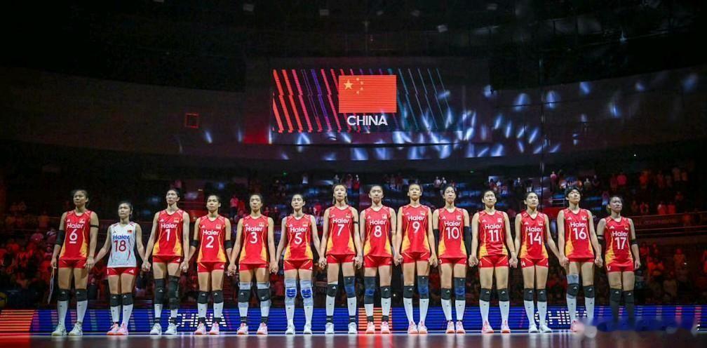 中国女排3比0伊拉克队，取得开门红！为中国女排球员单场打分:庄宇珊（9.8分）,