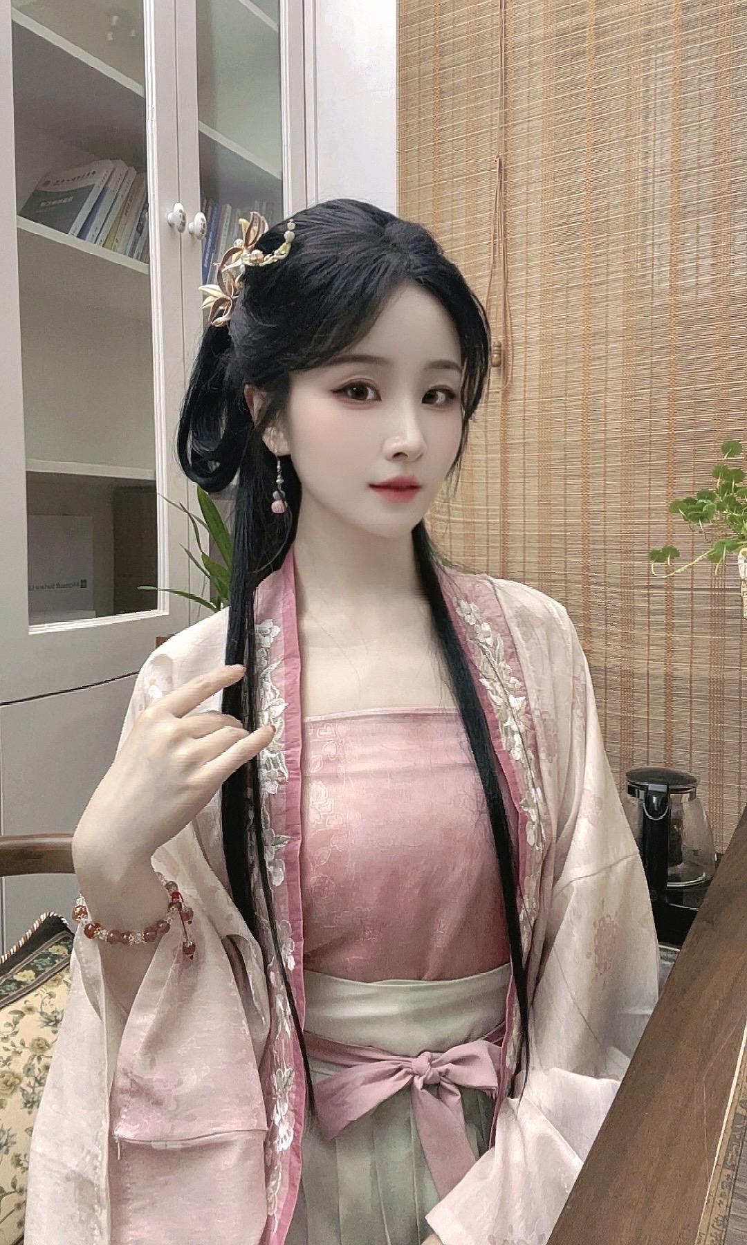 感我此言良久立……