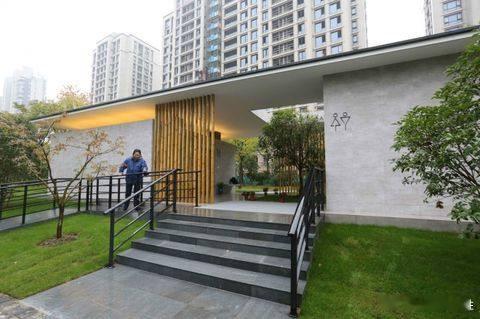 广州拟将低使用率男厕改为无性别公厕  无性别公厕  没什么大了不起的，女公厕照样