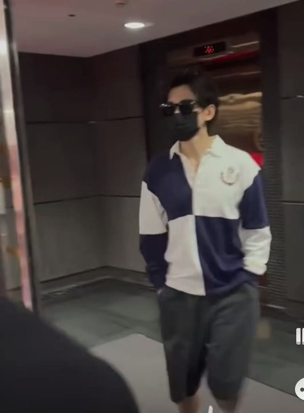 成毅卷发拍杂志成毅卷发拍杂志路透成毅卷发拍杂志路透，帅气，好耶好耶 ​​​
