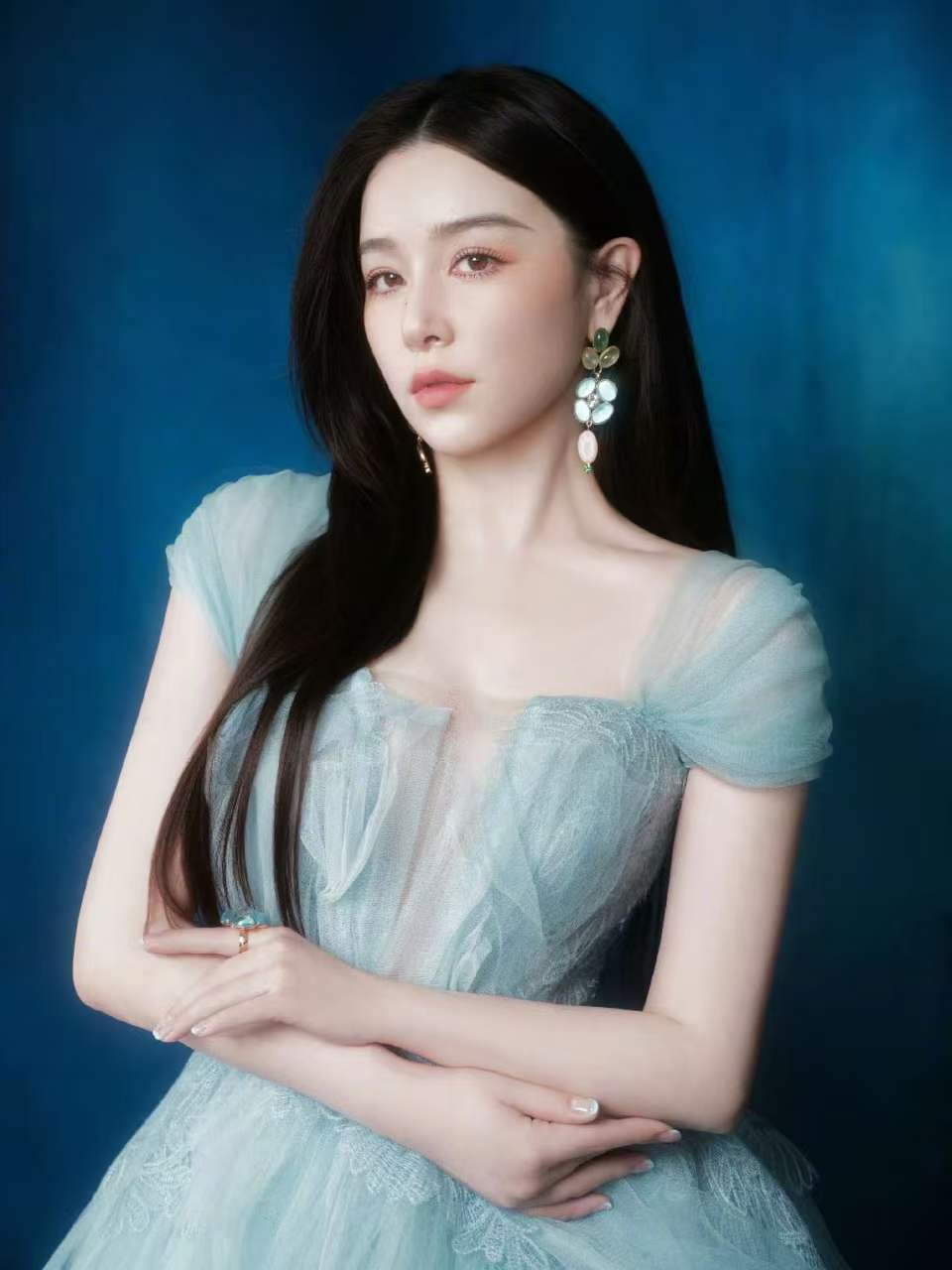阚清子感谢前一天坚持没吃晚餐的自己阚清子前一天晚上坚持没吃晚餐 哇阚清子真的瘦了