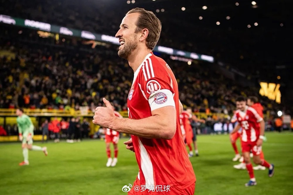 德甲第24轮拜仁慕尼黑3-2战胜多特蒙德。赛后本场完成梅开二度的拜仁前锋凯恩接受