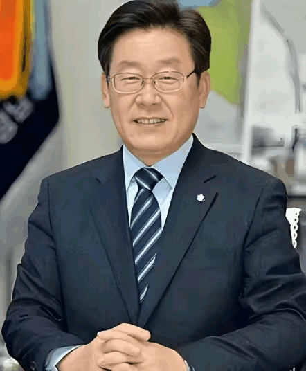 刚看到韩国又抵制日本活动了，这次是连续第二年自己单办仪式纪念强征劳工！要我说，李