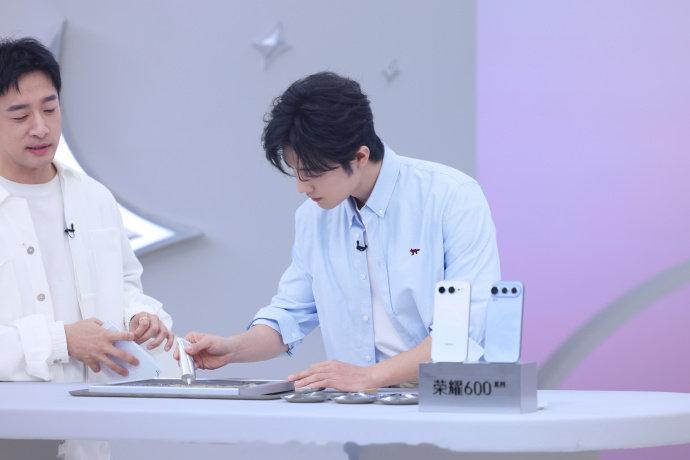 肖战蓝色衬衫少年感肖战蓝色衬衫好温柔 肖战蓝色衬衫好温柔！！肖战