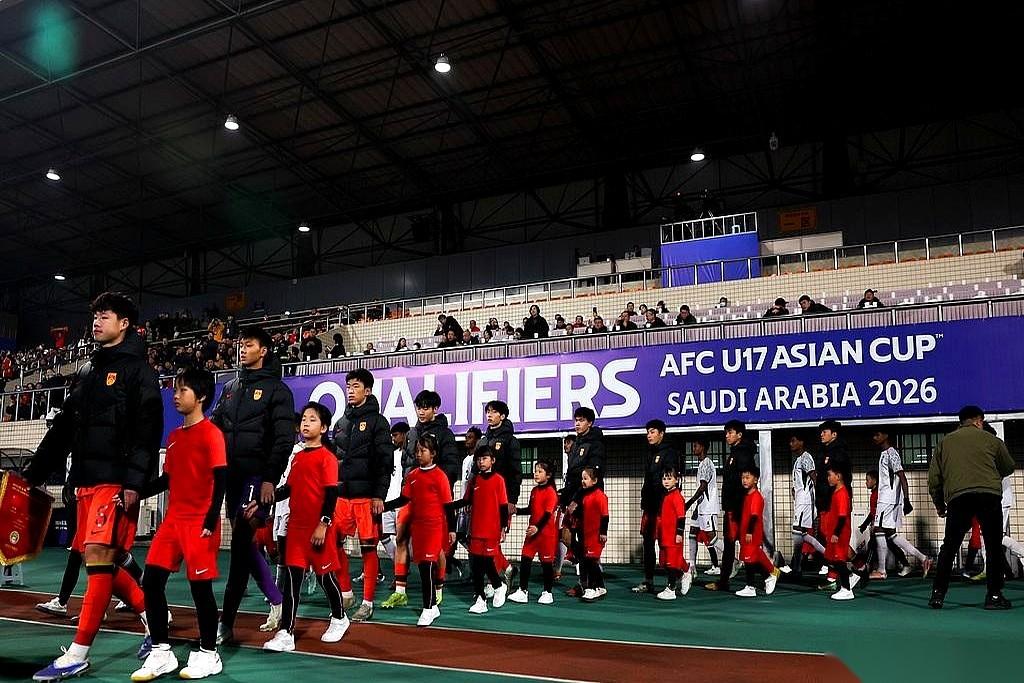 我刚刷到国少U17那个分组抽签，直接一个“好家伙”。
这哪是抽签啊。
这简直就是