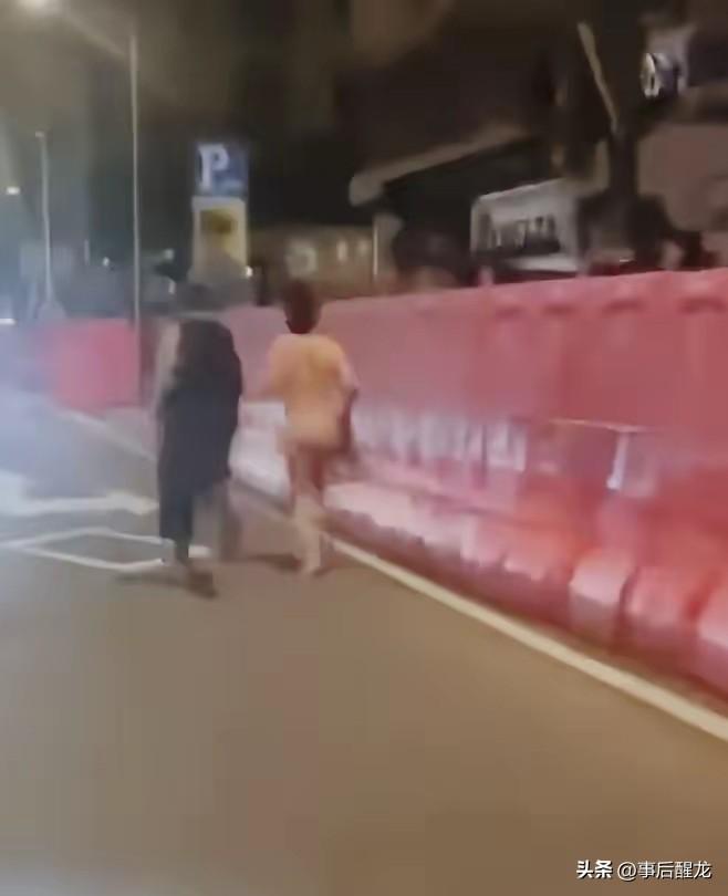 【人间百态】近日，网友分享早退休的秘诀：只要你敢在大街上裸奔1小时，就能拿到精神