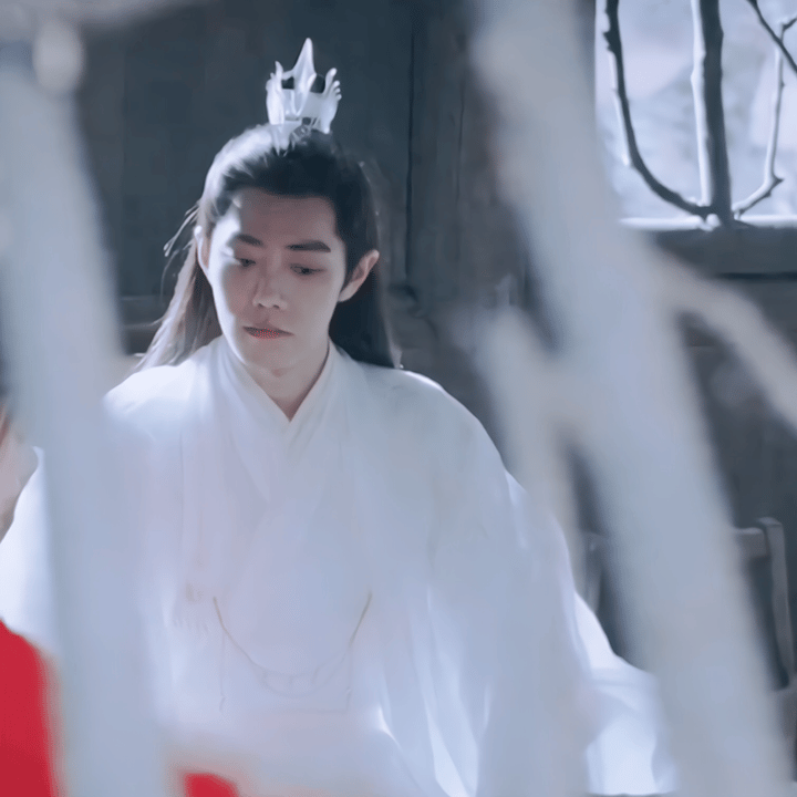 肖战玉骨遥肖战玉骨遥 肖战时影 “就凭你们二人也想伤及我？”好带感！