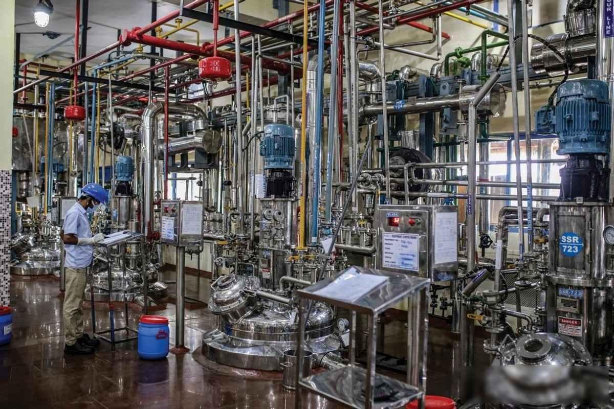 印度驻华大使公开喊话中国，要买印度药加投资，结果自己家药厂靠中国原料活着，这事儿