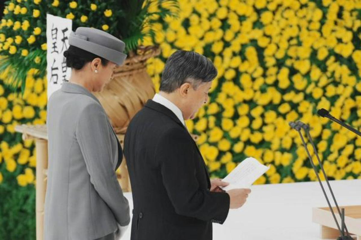 81年后，日本天皇成了会反省的那一个

8月15日，日本武道馆，现任德仁天皇连续