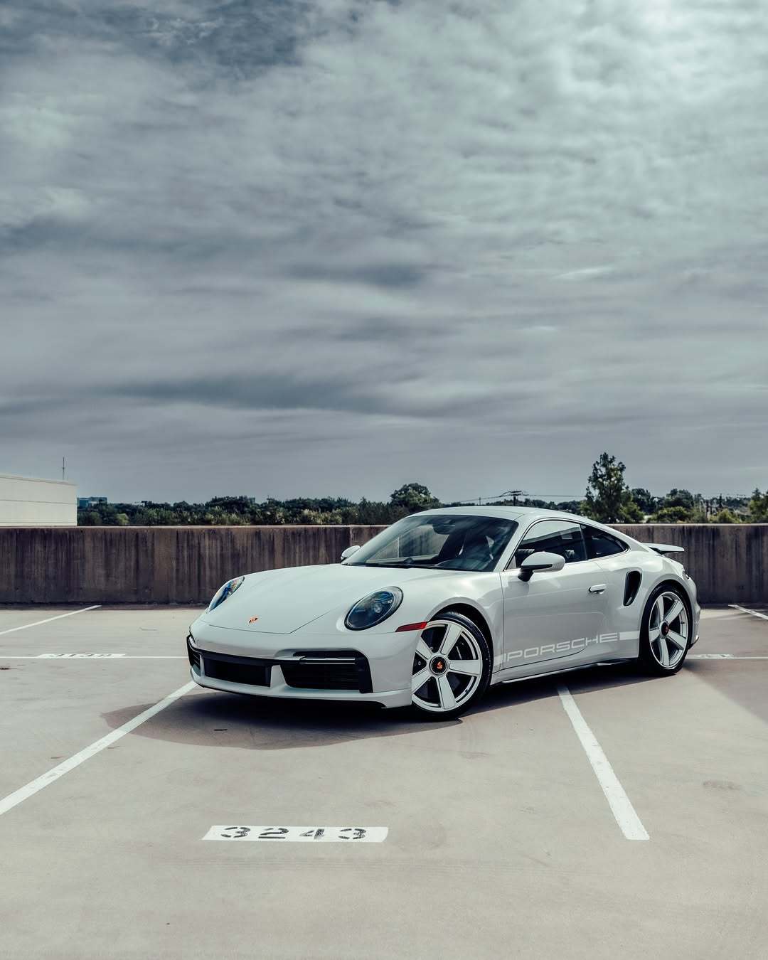 Porsche 911 Turbo 50 Years Edition Ice G