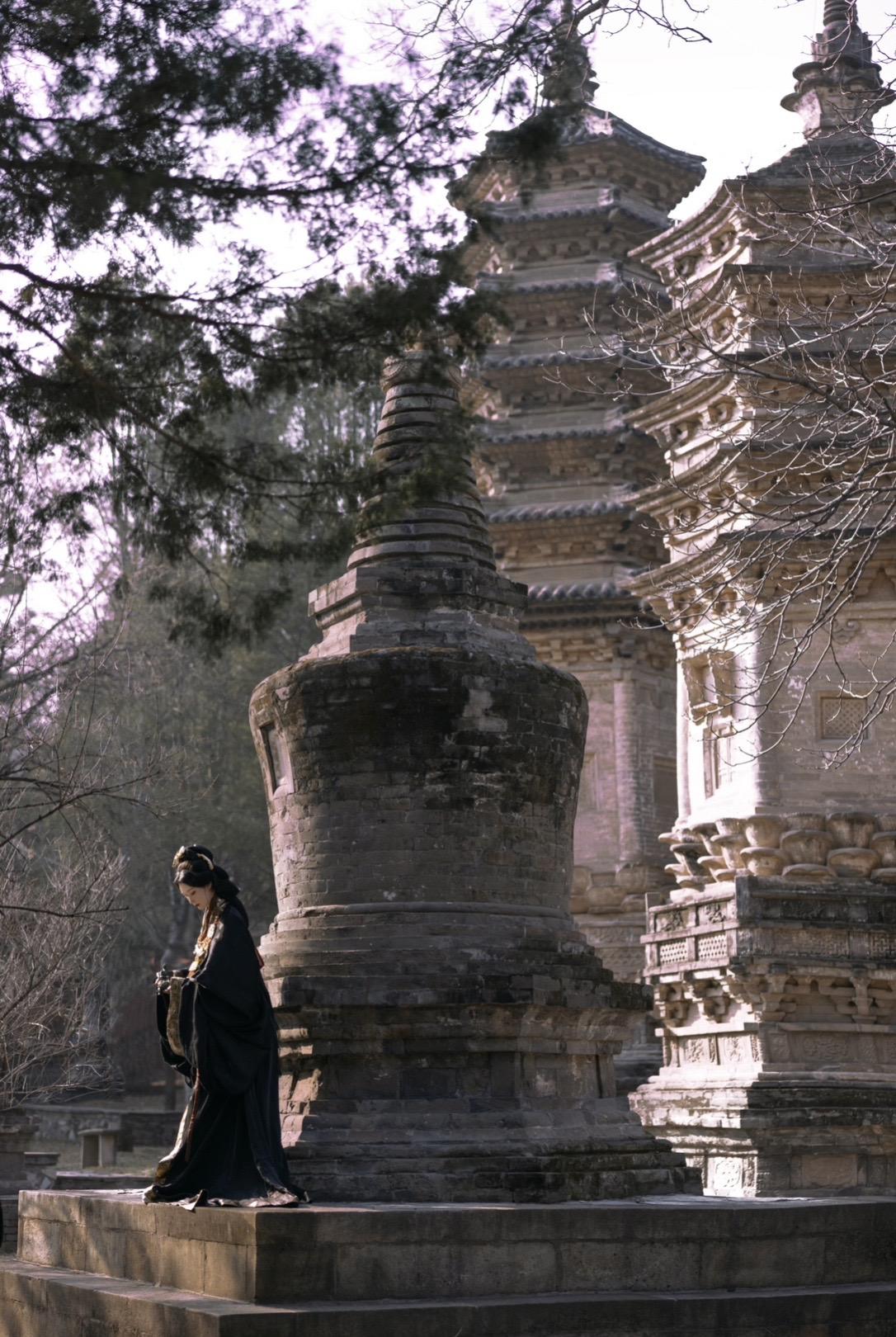 ‘ 千年前的那束光照在了我身上 ’