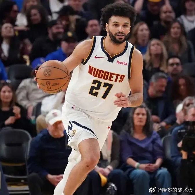 贾马尔-穆雷今天对阵雷霆可以出战！穆雷上一场比赛因左脚踝扭伤提前离场掘金vs雷霆