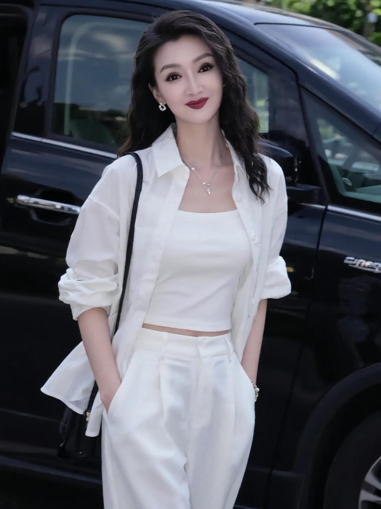 陌生人的坏算什么，亲近人的凉薄才最诛心………