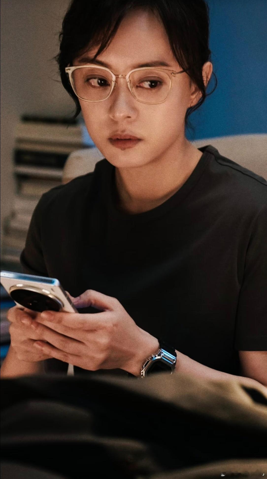 红发狂野孙俪你如今几岁不愧是孙俪，娘娘一出手就知有没有，红发也是有一种随性又张扬