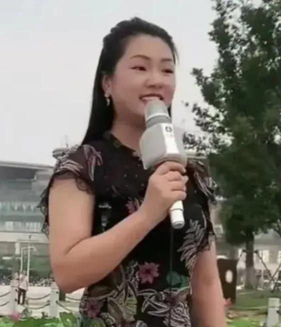 希望罗姣不要被徐子崴带节奏

徐子崴对待罗姣的态度时好时坏，一会热情似火，一会阴