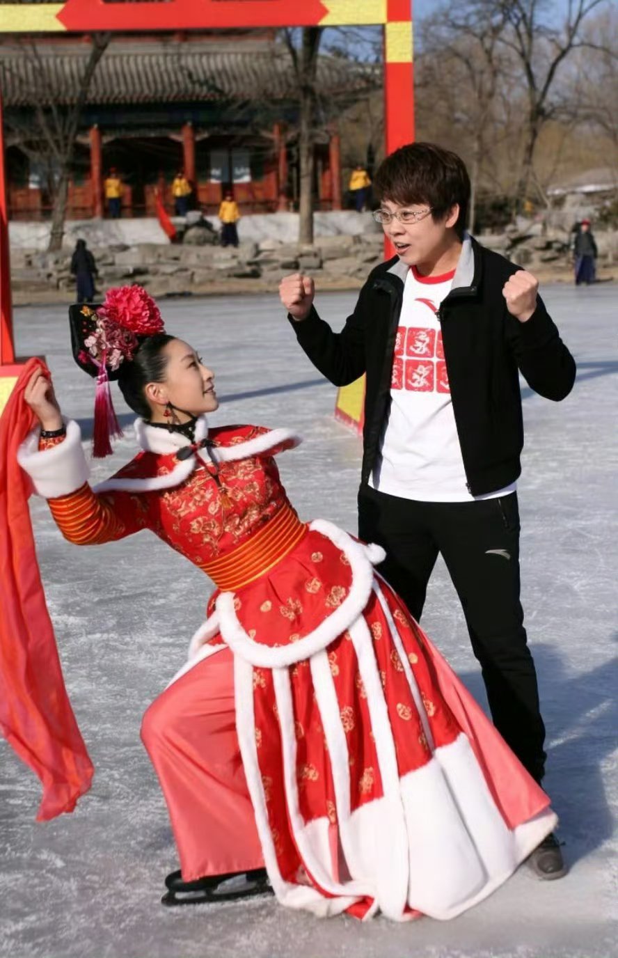 王濛可以指导安陵容冰嬉吗谁懂啊!这个脑洞太绝了🤣 王濛指导安陵容冰嬉，转个圈直