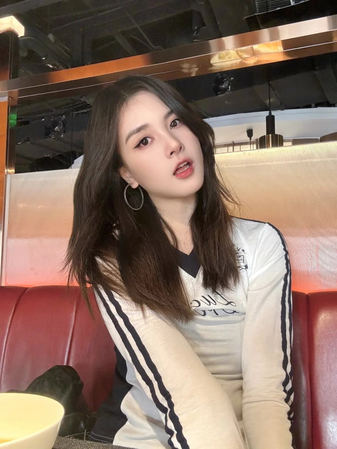 一个小女孩