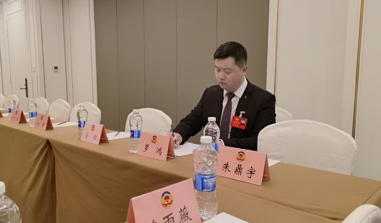 当前婚姻家庭面临严峻挑战，第三者插足等行为已非私德问题，而是侵蚀社会稳定的公共议