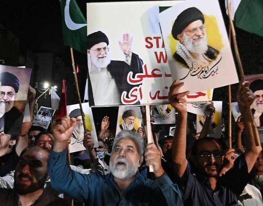 为啥美国不太信中国，却更愿意让巴基斯坦来当传话筒？

先说巴基斯坦这个“人设”，