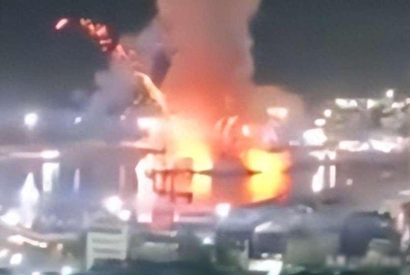 凌晨空袭，部长失踪，国际沉默

美军在1月3号凌晨突然炸了委内瑞拉的空军基地，他