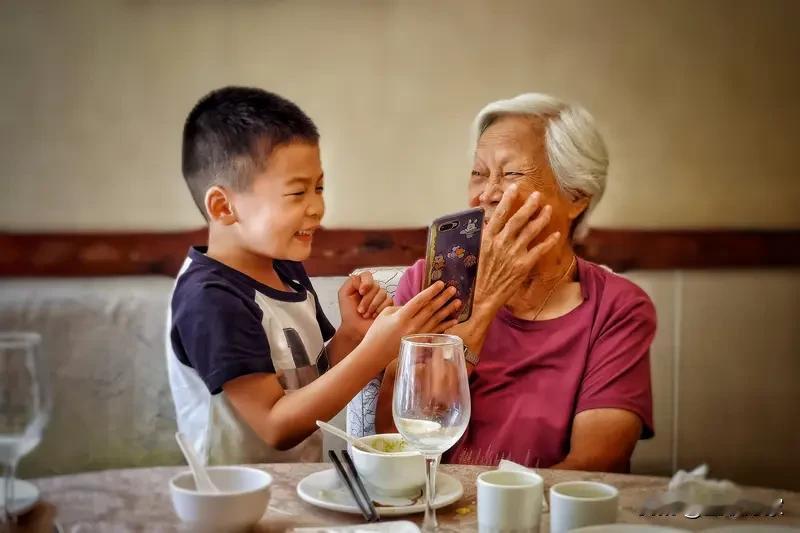 你们能想象吗，我一直以为大家对外婆的称呼都一样，直到去外地上大学，才发现这其中的