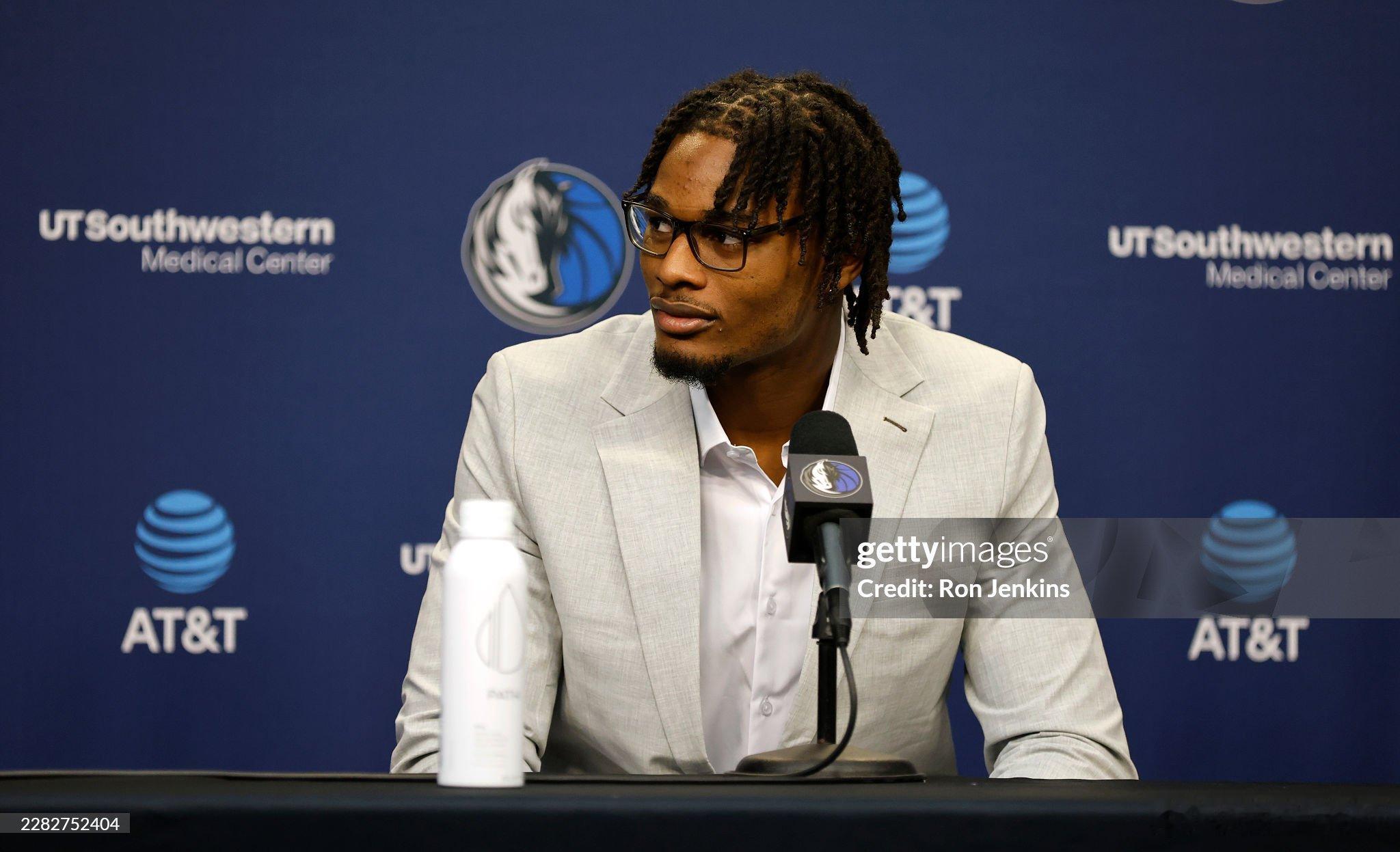 MFFL 小莫雷兹·约翰逊接受采访。“我个人更倾向打4号位。我认为自己具备从1号