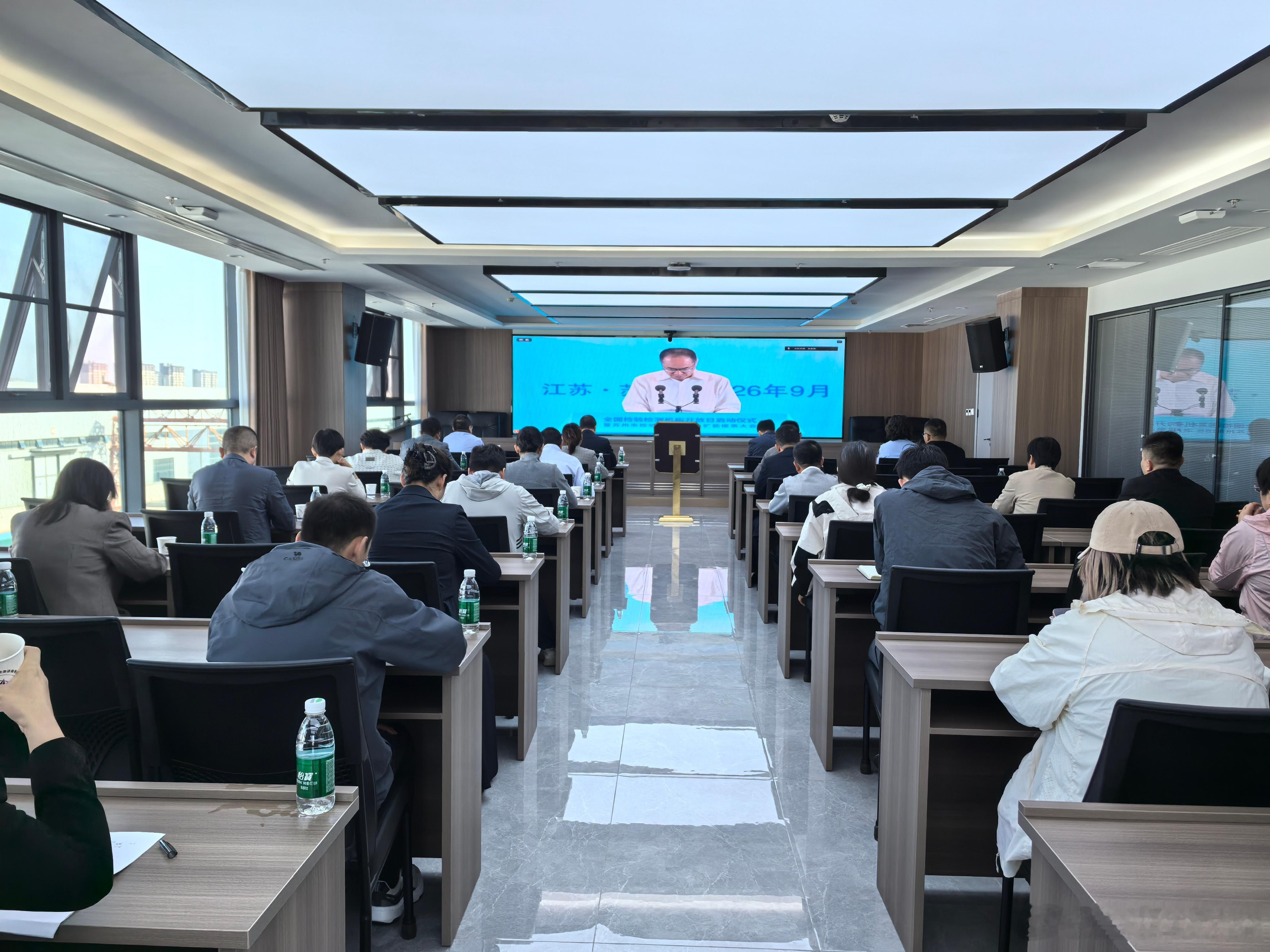 兰州举办检验检测机构开放日 【走进实验室探真知】9月22日，甘肃省市场监督管理局