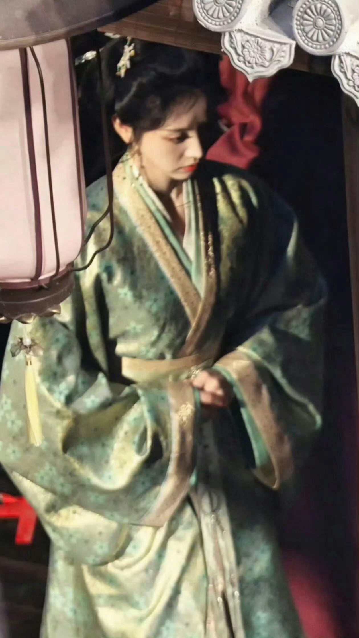 收藏小田在《嫁金钗》里的第一个造型✨✨✨好漂亮好漂亮好漂亮！！！是第一次尝试的垂