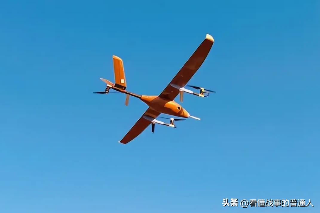 美国还在全球搜刮碳纤维原材料，中国直接绕过去了，用竹子造出了无人机。五分之一的重