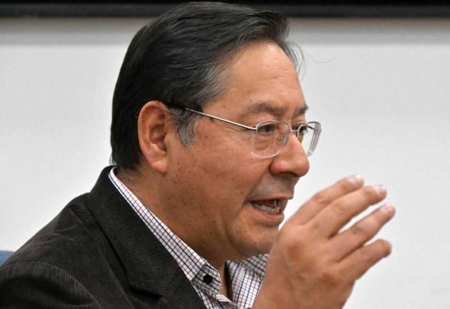 卸任仅一月！玻利维亚前总统阿尔塞因腐败被捕
 
12月10日，玻利维亚62岁左翼