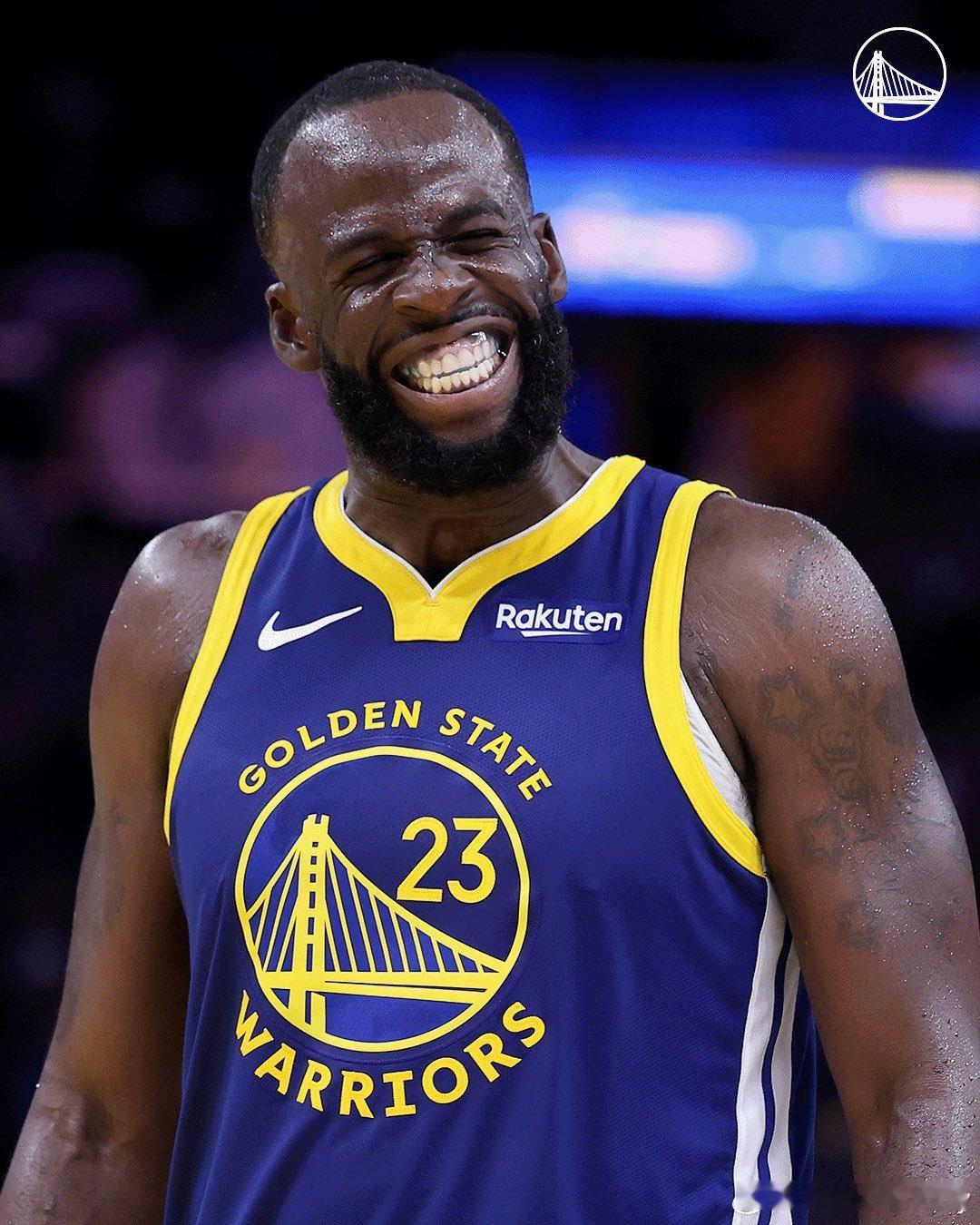 伤病开始频发？格林因脚踝扭伤，明天对阵爵士出战成疑。 