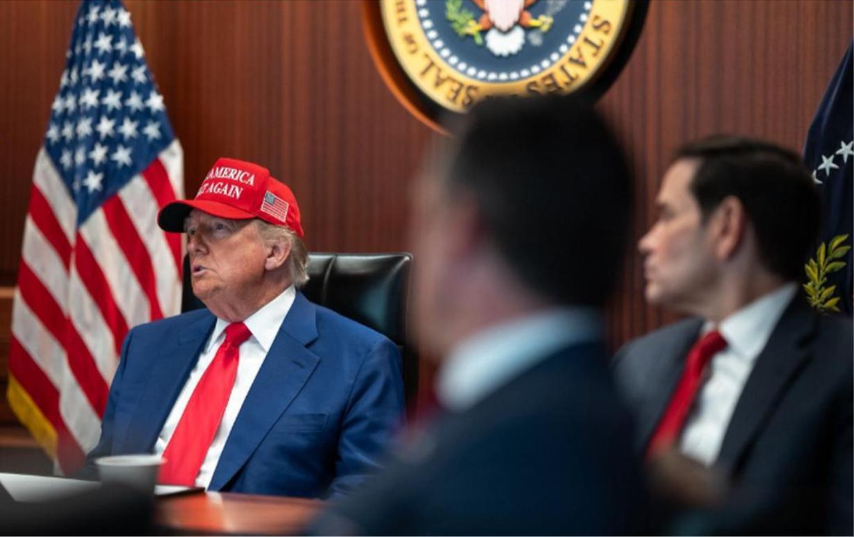 我的直觉告诉我，特朗普这次被内塔尼亚胡坑惨了！

美伊之间的问题，最初只是伊核问