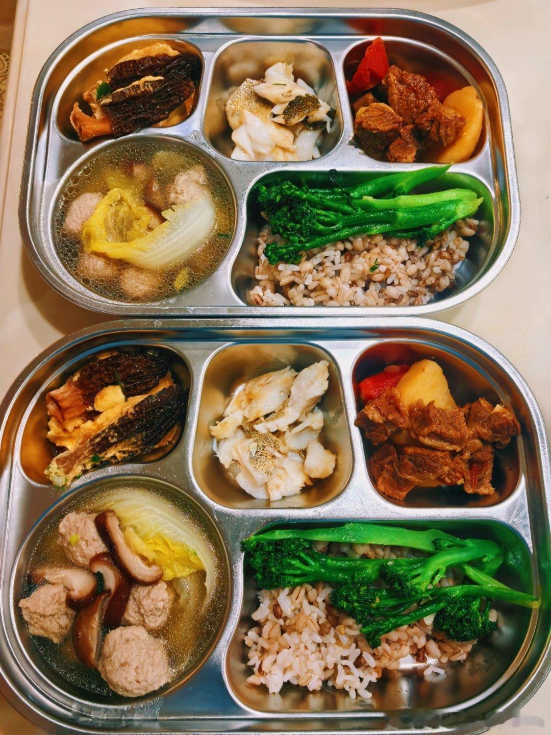 今天堵爆了，晚回家吃“晚”饭 ​​​