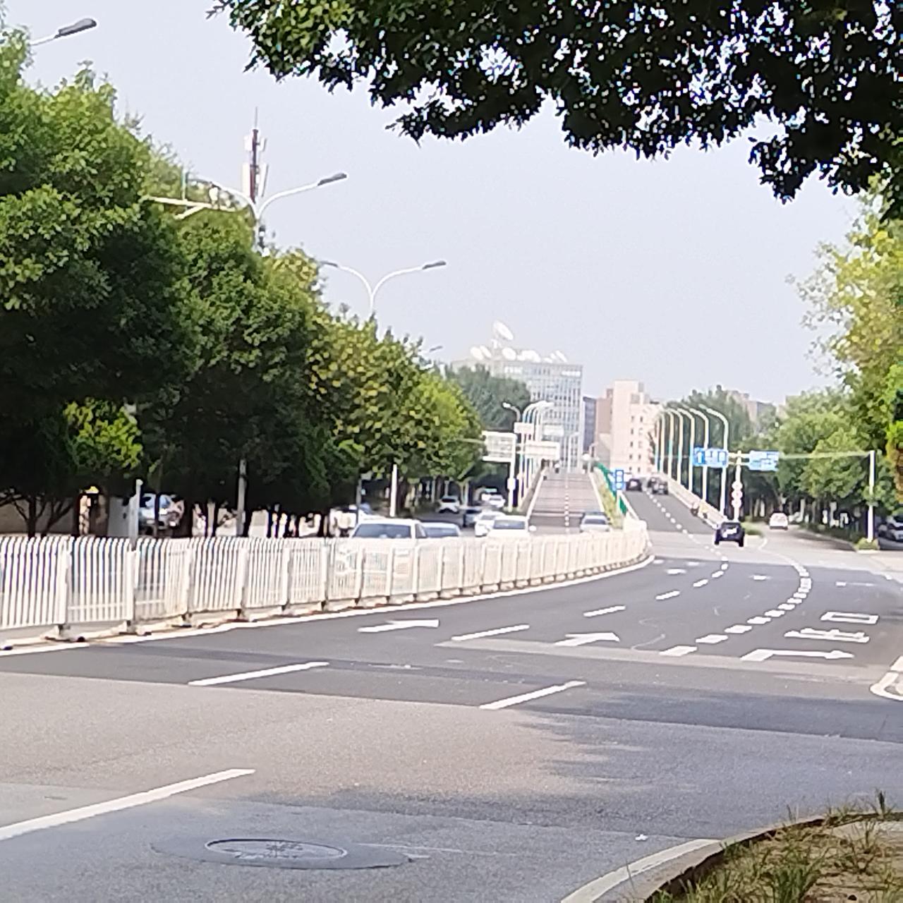 学工科的同学们，咱们有时候挺招人恨的
每当我想从八达岭高速的东侧（朝阳区）走到西