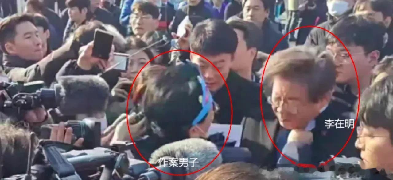 他就是凶手！第三张图露脸。太吓人了！就韩国这安保，还想称雄东亚，简直是痴心妄想。